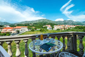 Francesca Guesthouse