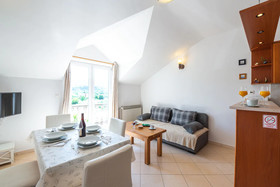 Francesca Guesthouse