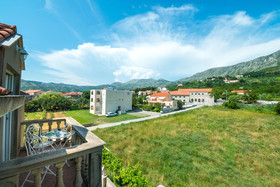 Francesca Guesthouse