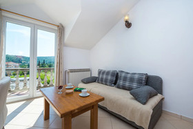 Francesca Guesthouse