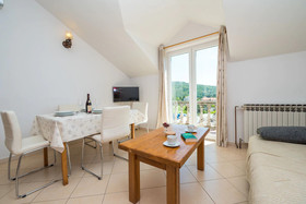 Francesca Guesthouse