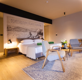 One Suite Hotel