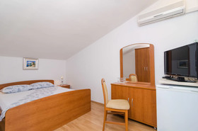 Rooms & Apartments Barišic