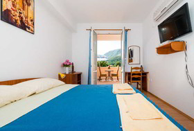 Apartments Dubelj