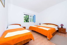 Apartments Dubelj