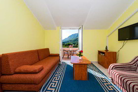 Apartments Dubelj