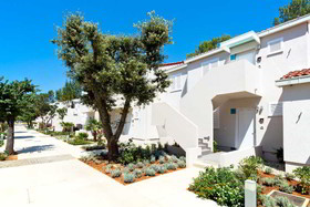 Zaton Holiday Resort 4 Star Apartments