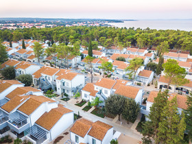 Zaton Holiday Resort 4 Star Apartments