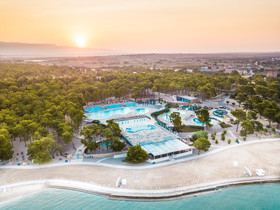 Zaton Holiday Resort 4 Star Apartments