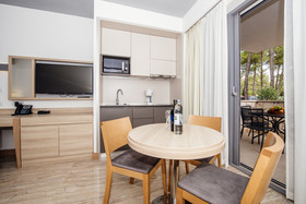 Zaton Holiday Resort 4 Star Apartments