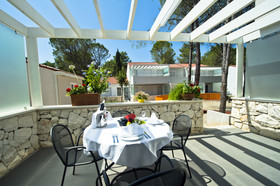 Zaton Holiday Resort 4 Star Apartments