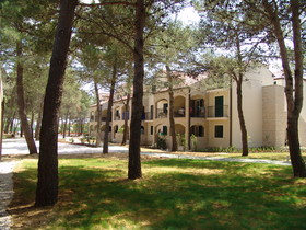 Zaton Holiday Resort Apartments