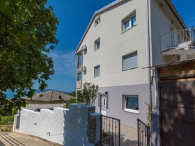 Apartment Mirta