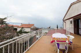 Apartments and Room Sreten