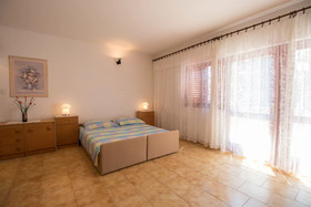 Apartments Gorana