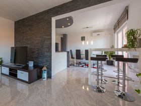 Apartments Kety