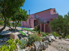 Apartments Kety
