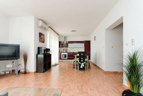 Apartments Maravera