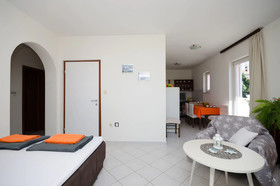 Apartments Snjezana