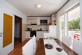 Apartments Snjezana