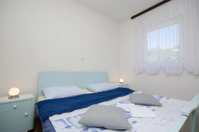 Apartments Snjezana