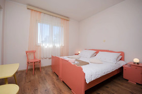 Apartments Snjezana