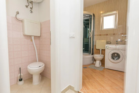 Apartments and Room Mirjana