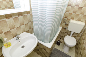 Apartments and Room Mirjana
