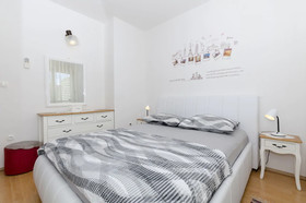 Apartments and Room Mirjana