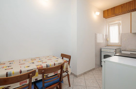 Apartments And Rooms Denis