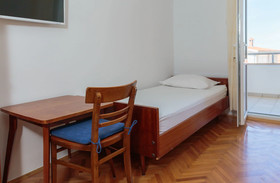 Apartments And Rooms Denis