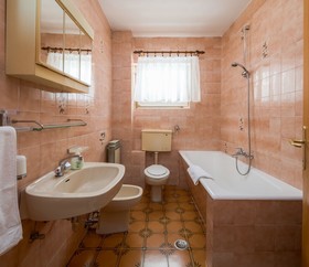 Apartments And Rooms Denis