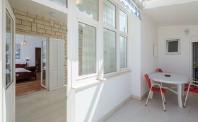 Apartments And Rooms Denis