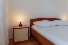 Apartments And Rooms Denis