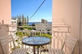 Apartments and Rooms Nikola