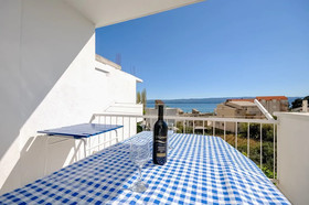 Apartments and Rooms Nikola