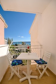 Apartments and Rooms Nikola