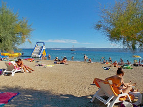 Apartments and Rooms Nikola