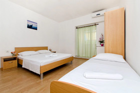 Apartments And Rooms Perica