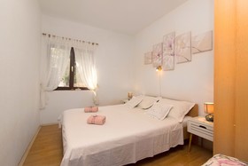 Apartments Lizatovic