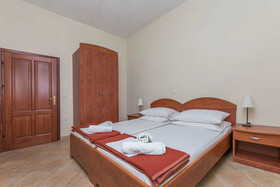 Apartments Ljiljana