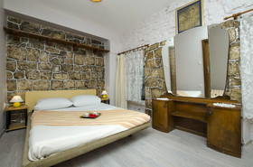 Apartments Lola