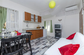 Apartments Lola