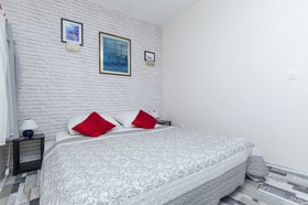 Apartments Lola