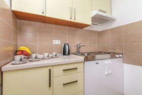 Apartments Mira
