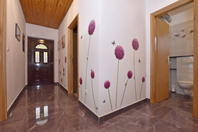 Apartments Mladen