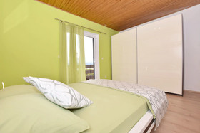 Apartments Mladen