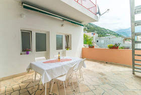 Apartments Pisak