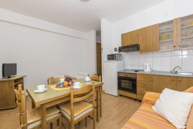 Apartments Tonci