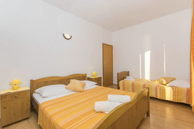 Apartments Tonci